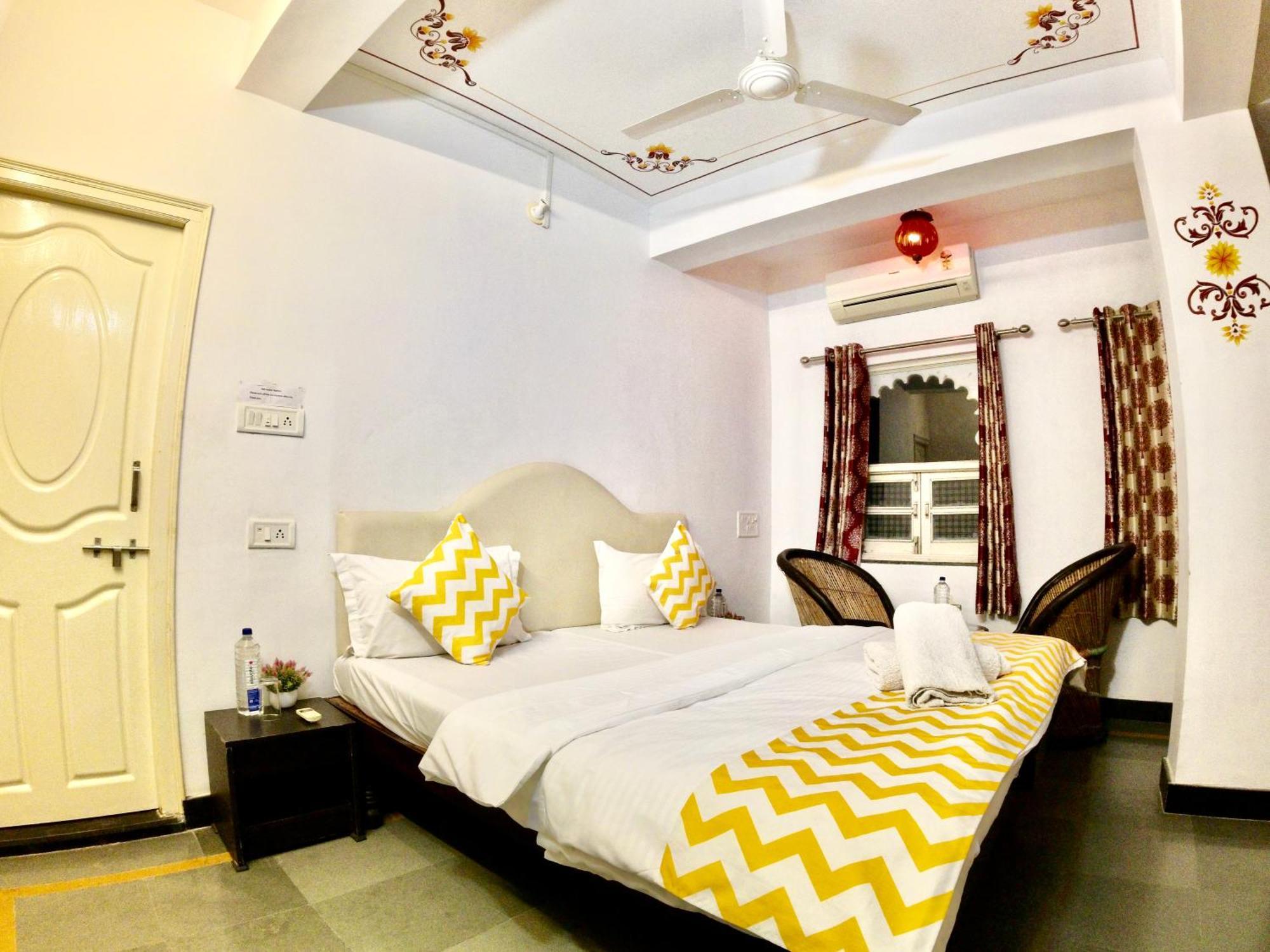 Maa Ji House On Lake Pichola Udaipur Exterior photo